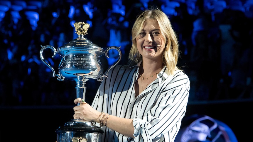 Maria Sharapova with the Australian Open trophy at the 2018 draw