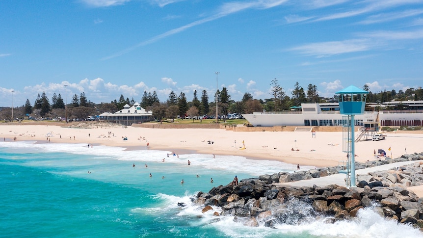 Hot air across Western Australia will shift to southeast states during the coming days