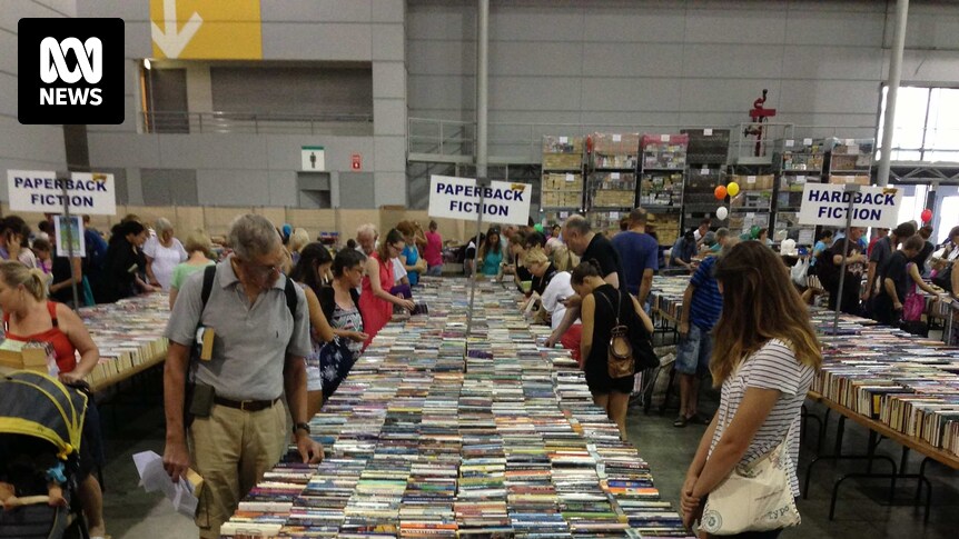 Book lovers turn out for Lifeline Bookfest in Brisbane
