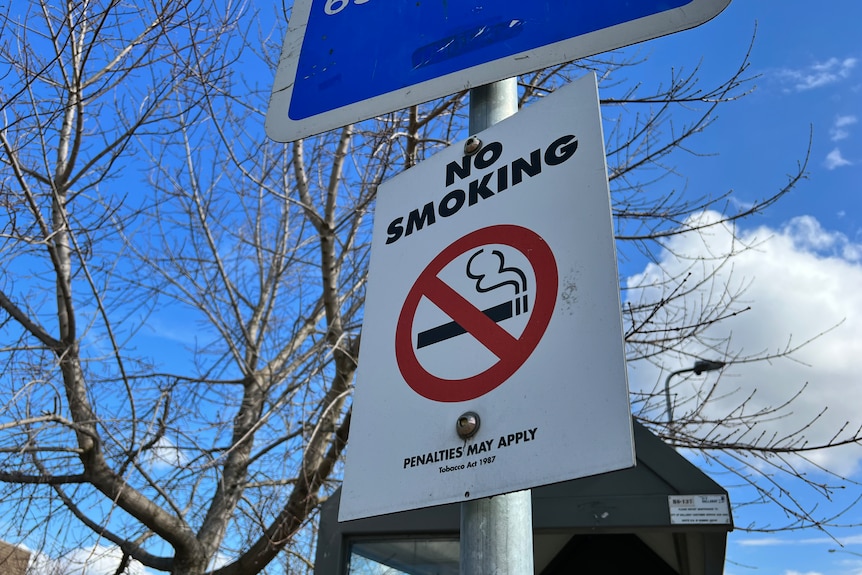 no smoking sign in Ballarat central