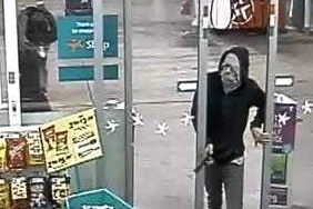 CCTV footage of North Mackay service station hold-up.