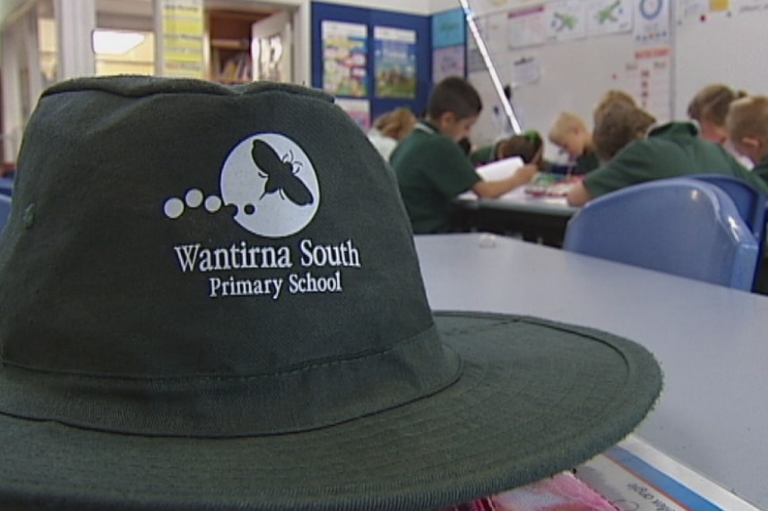 Wantirna South Primary School hat on desk