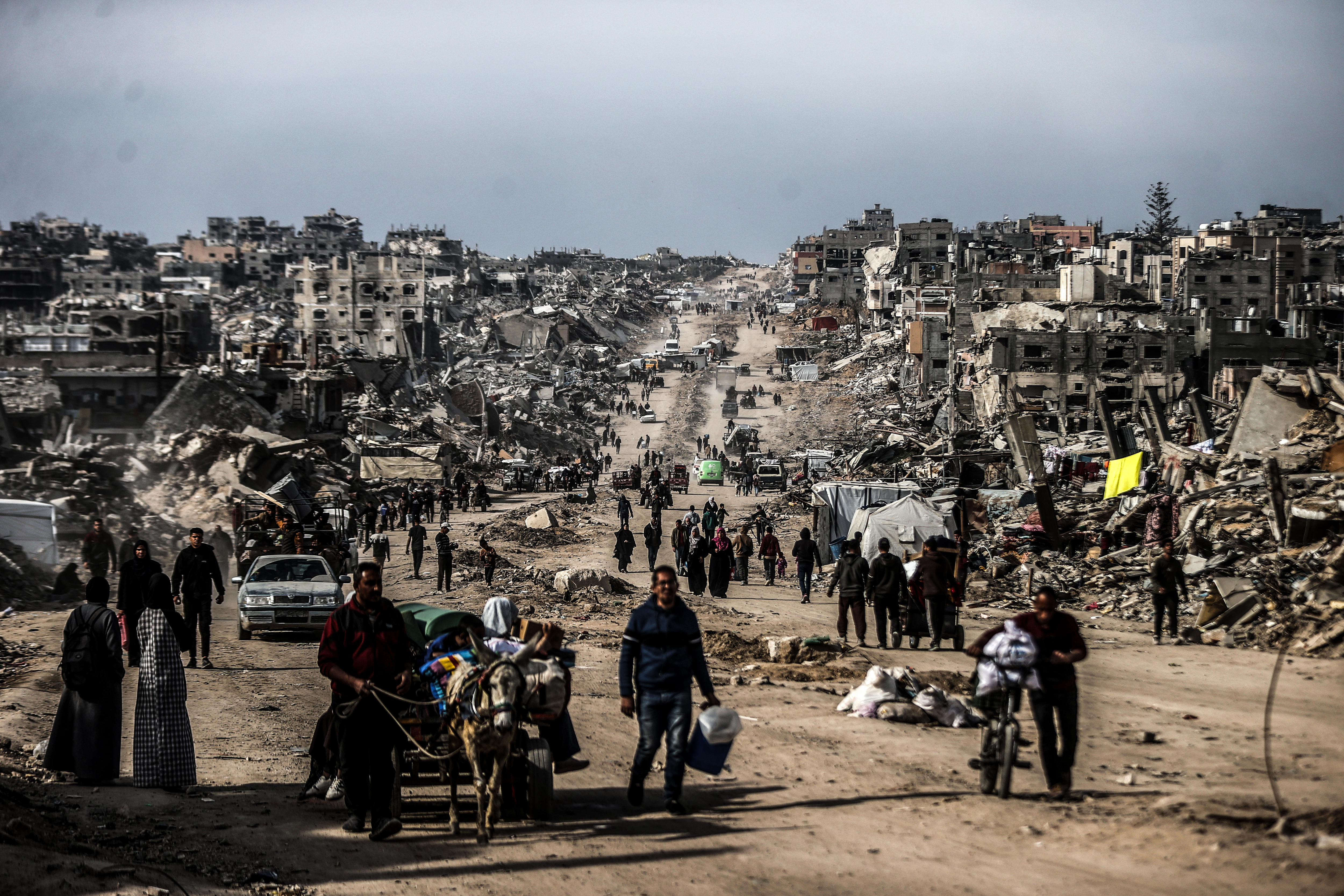 Palestinians return to Gaza in early February 2025.