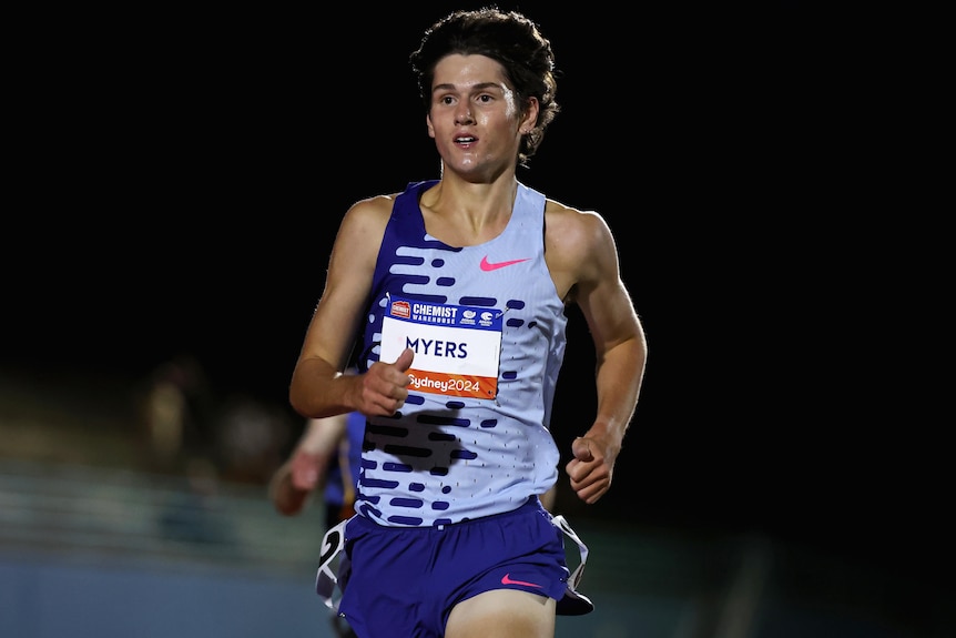 Cam Myers running at the Sydney Track Classic in 2024.