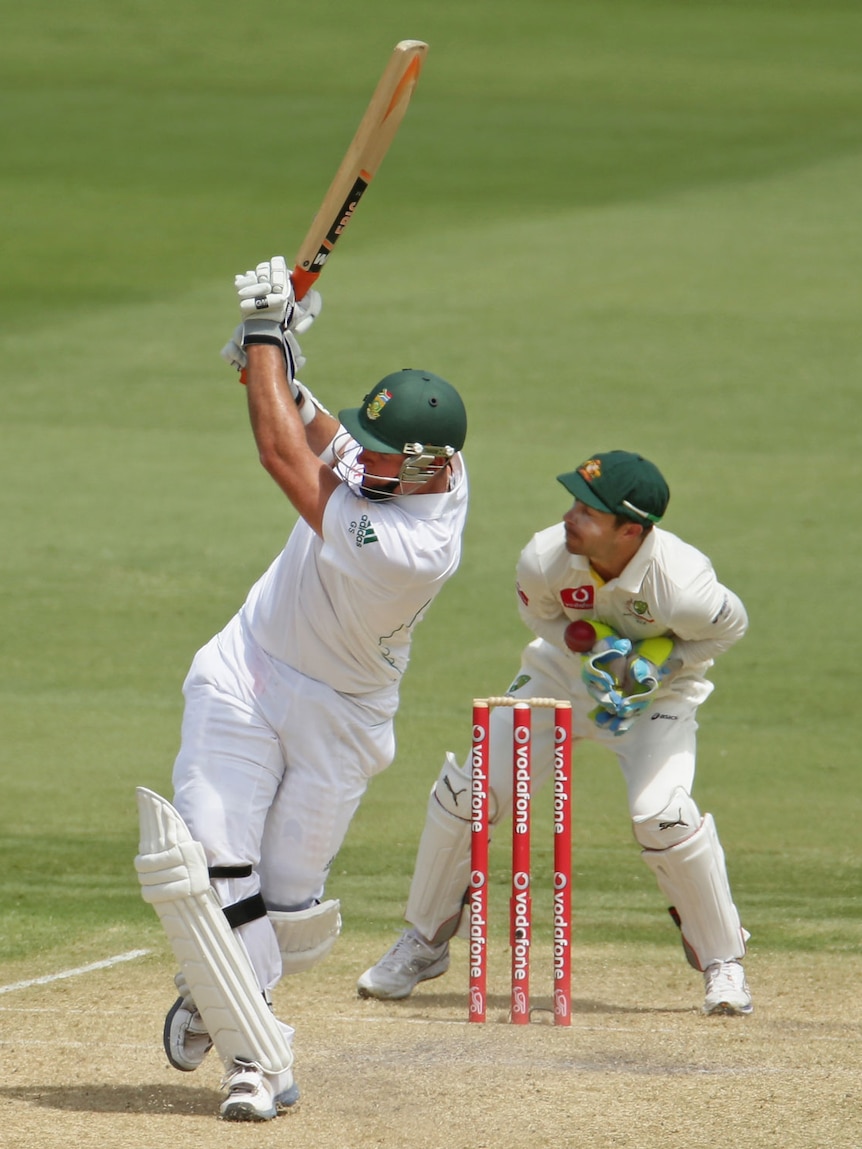 Matthew Wade missed stumping Graeme Smith in a crucial moment in the second Test against South Africa
