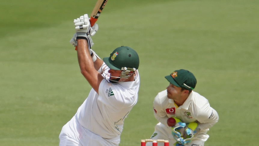 Matthew Wade missed stumping Graeme Smith in a crucial moment in the second Test against South Africa