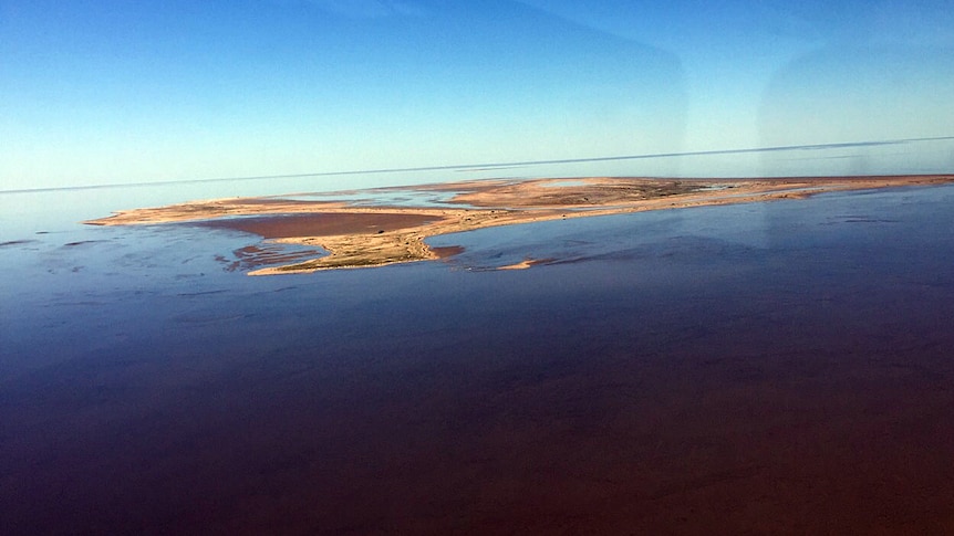 Lake Eyre floods