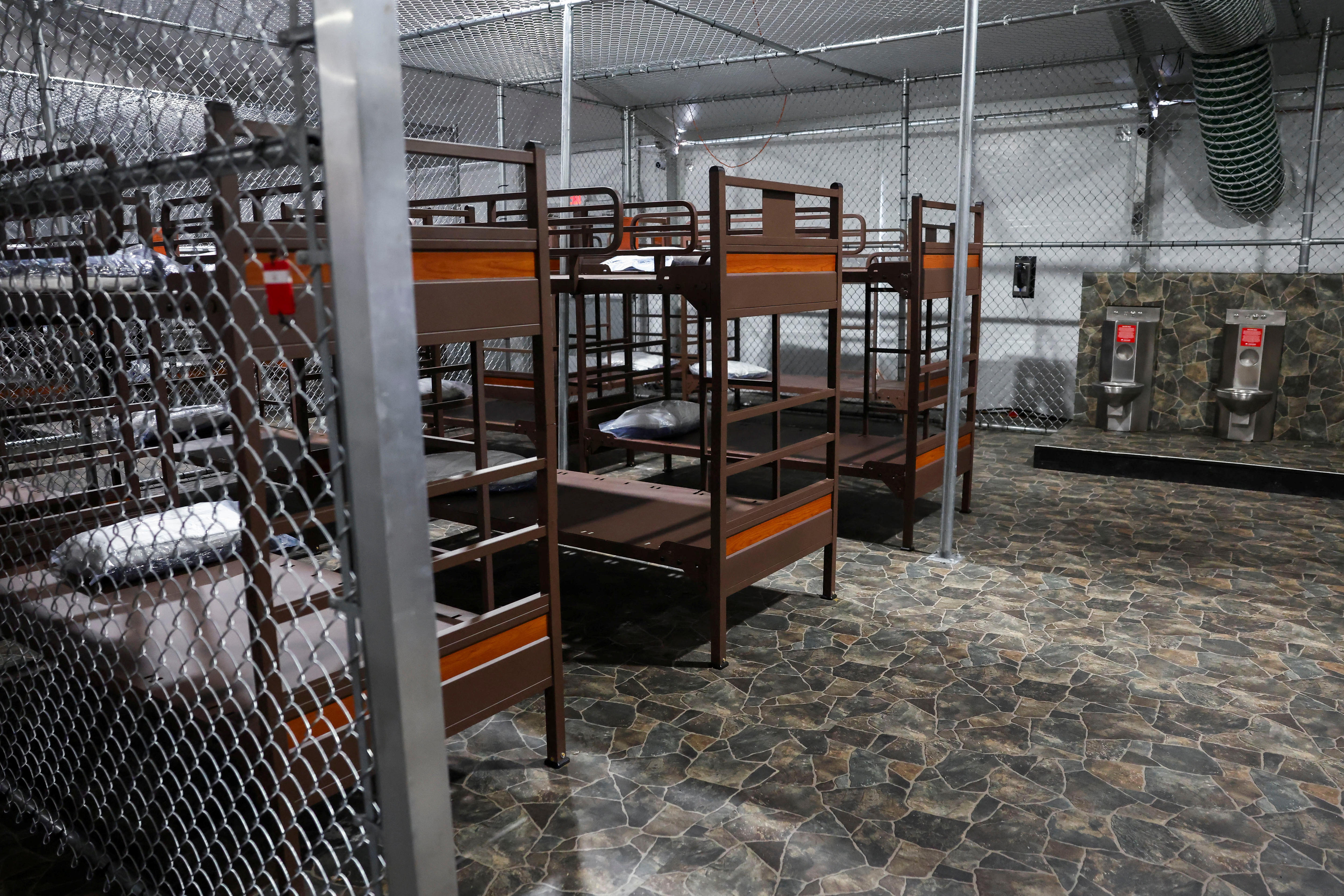 Donald Trump tours 'Alligator Alcatraz' in new warning to undocumented  migrants - ABC News