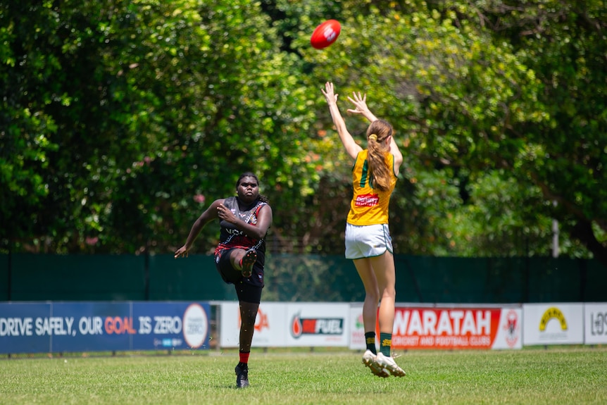 Tiwi Bombers women's side