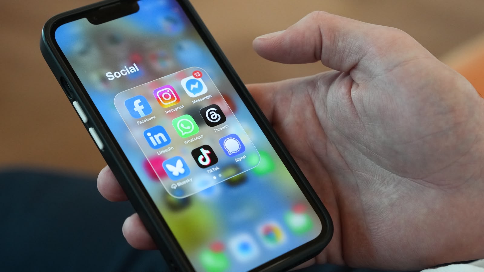 What could your social media feeds look like without the algorithm?
