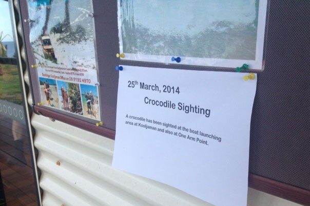 Sign warning of crocodile sighting on the Dampier Peninsula