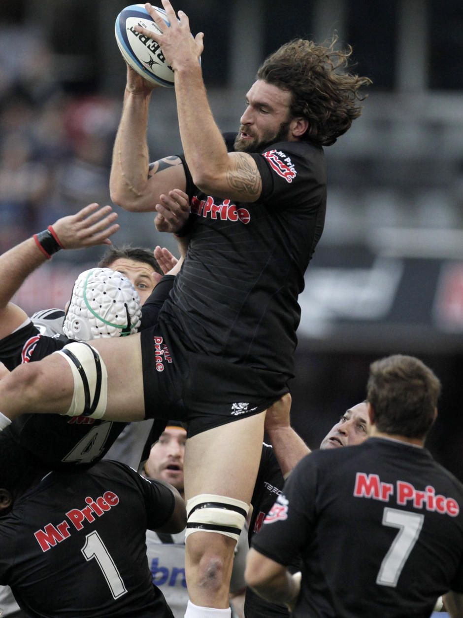 Smit leads Sharks to big win - ABC News