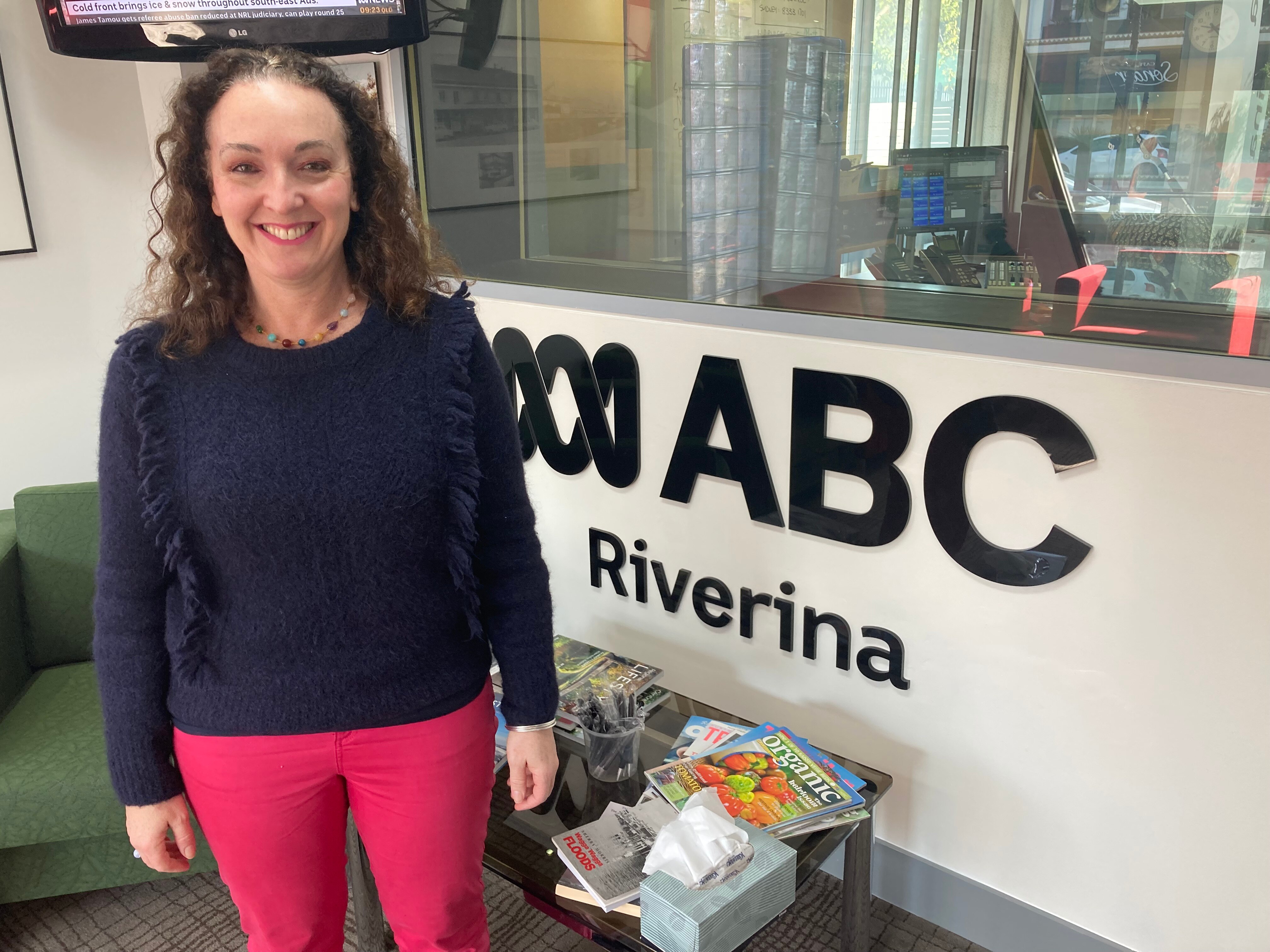 Author Sophie Green pens book about a country choir - ABC Riverina