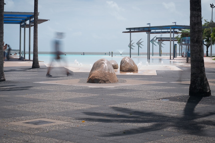 The Esplanade pool in Cairns with no people in or nearby.