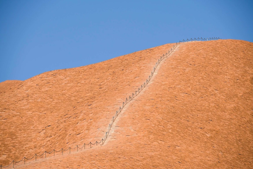 An image of the chain that walkers used to climb Uluru. There are no walkers on the climb.