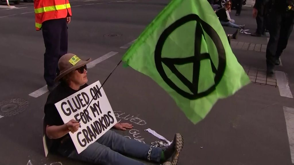 Extinction Rebellion Blocks Traffic With Adelaide Protest Abc News