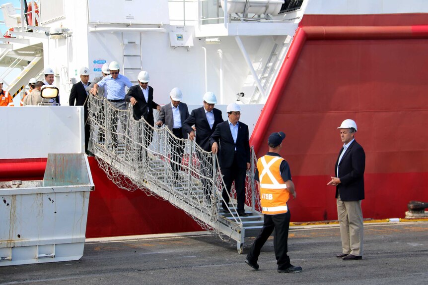 transport ministers onboard the Fugro Equator