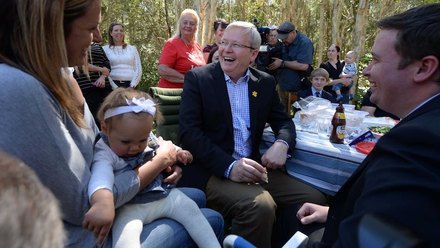 Kevin Rudd attends a BBQ on the Sunshine Coast