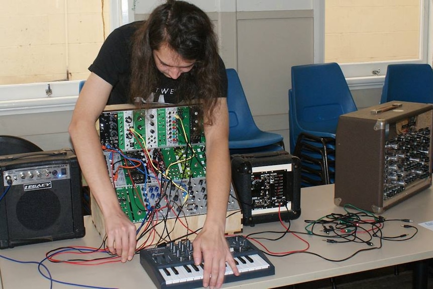 Blake Ordnance synthesizer inventor