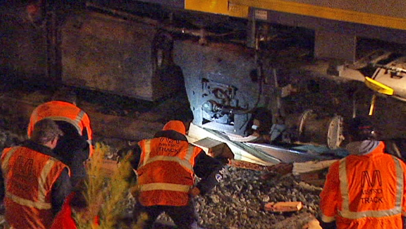 Train derails on Melbourne's Sandringham line