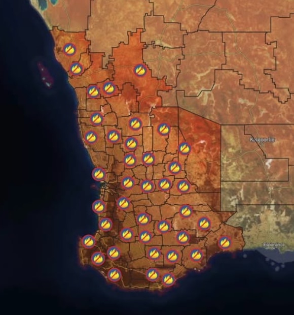Um mapa com vários emojis de chamas.
