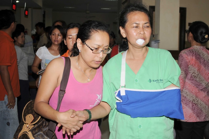 Injured passenger arrives at Kedongan hospital