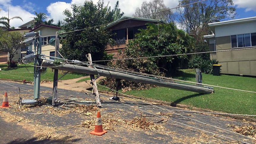 Power lines down in residential street in Cooee Bay at Yeppoon
