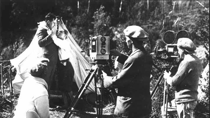 Gordon Collinridge and Louise Lovely in the 1925 film Jewelled Nights.