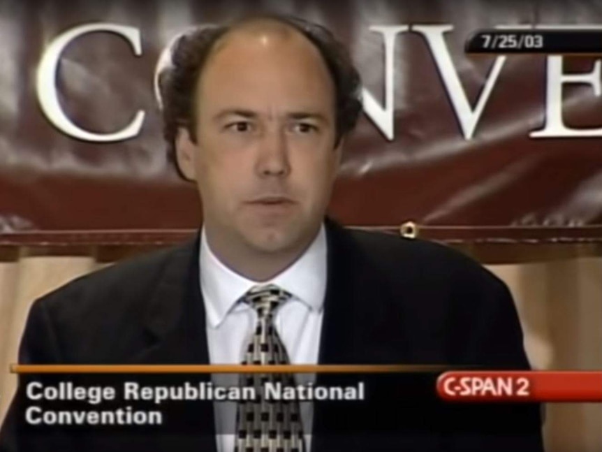Paul Erickson speaking at the 2003 College Republican National Convention.