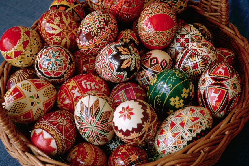 Orthodox Easter - Figure 1