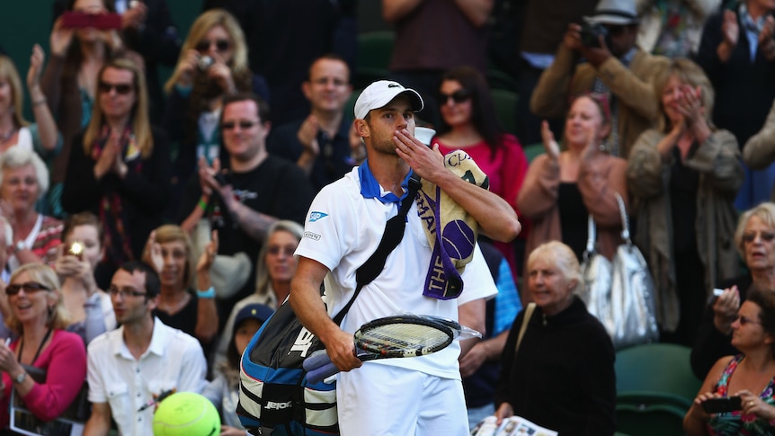 Roddick kisses goodbye to Wimbledon