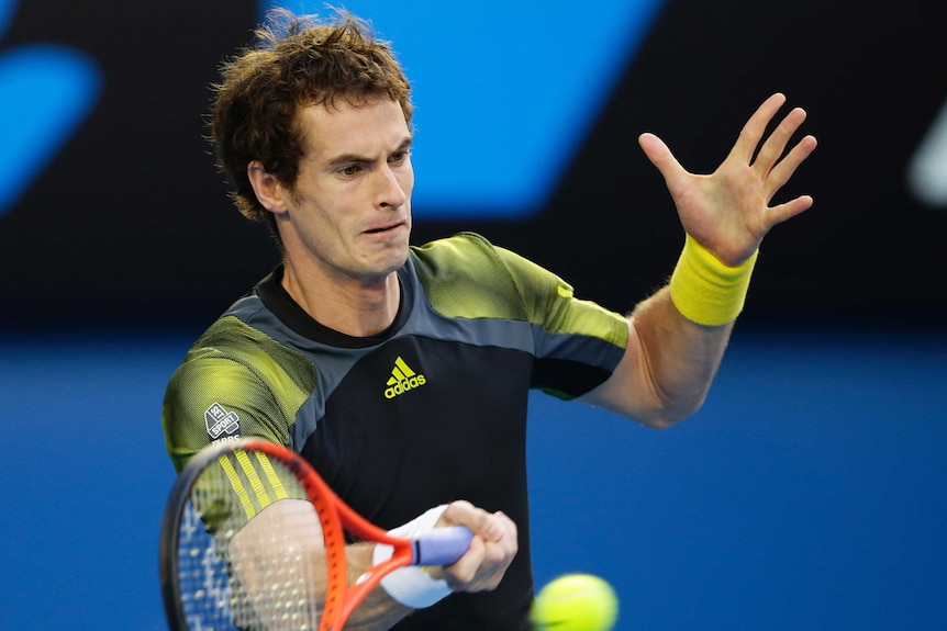 Murray makes move early in first set