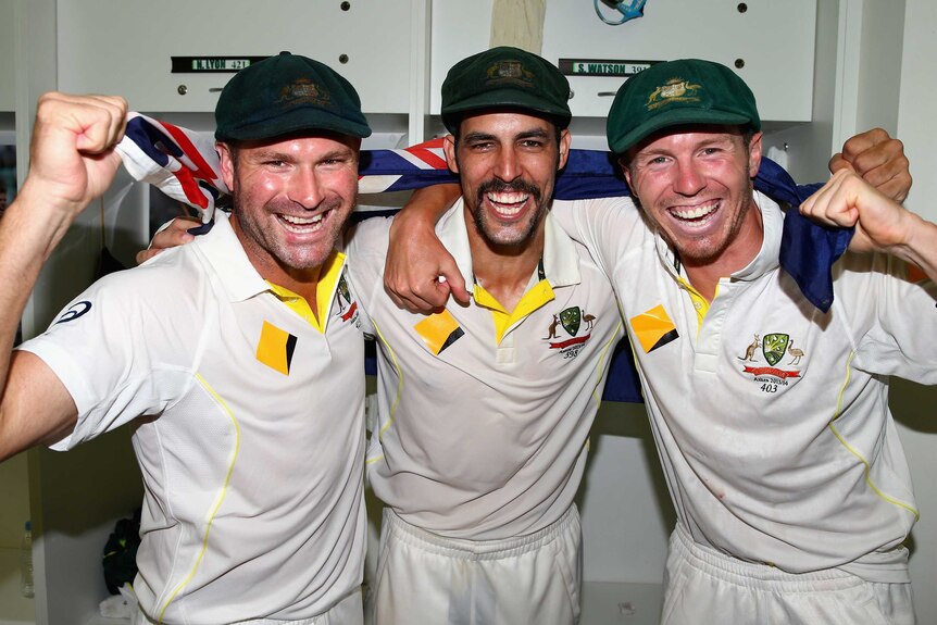 Harris, Johnson and Siddle celebrate winning the Ashes