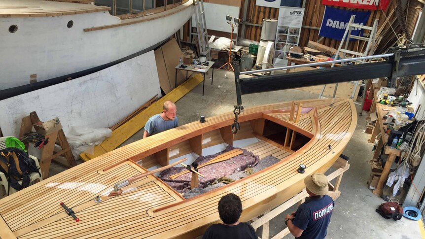 Dutch boat builders at work in Franklin