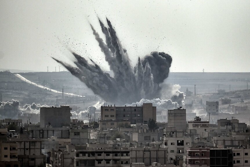 Huge explosion in Kobane, Syria