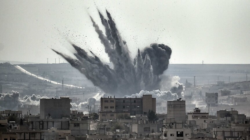 Huge explosion in Kobane, Syria