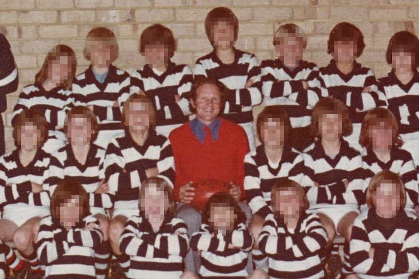 The 1976 Moorabbin Cats and their coach Darrell Ray.