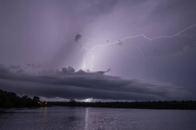 Lightning strike photograph taken by Scott Murray.