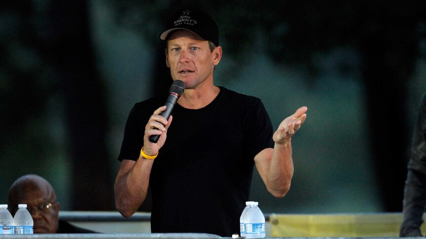 Lance Armstrong has stepped down from the board of his Livestrong charity.