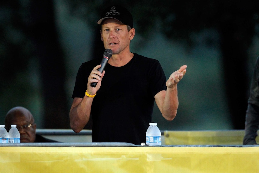 Armstrong addresses Austin faithful