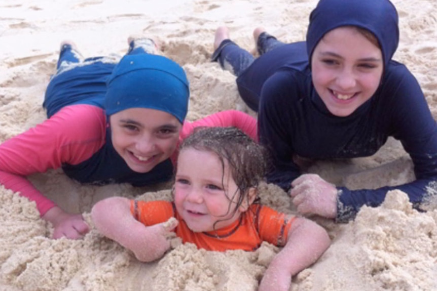 Hoda, Humzeh and Zaynab Sharrouf at the beach