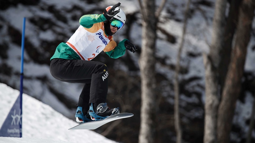 Australia's Simon Patmore competes in men's snowboard cross at the 2018 Winter Paralympics.
