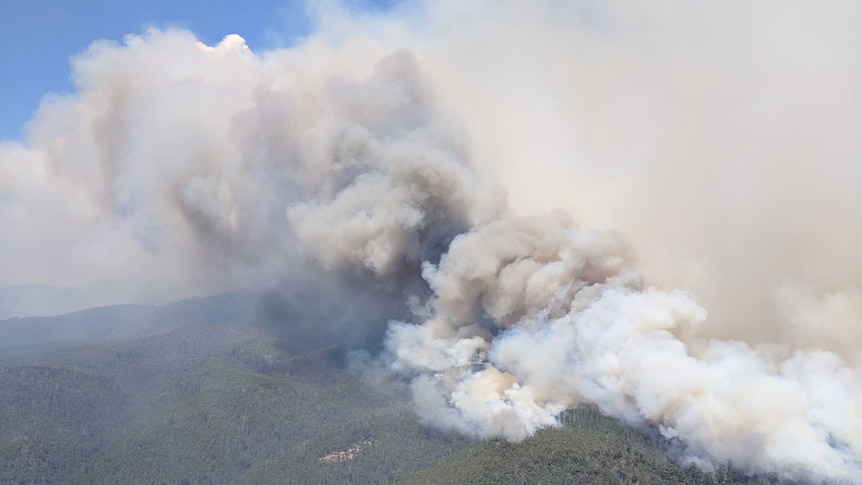 Bushfire in southern Tasmania