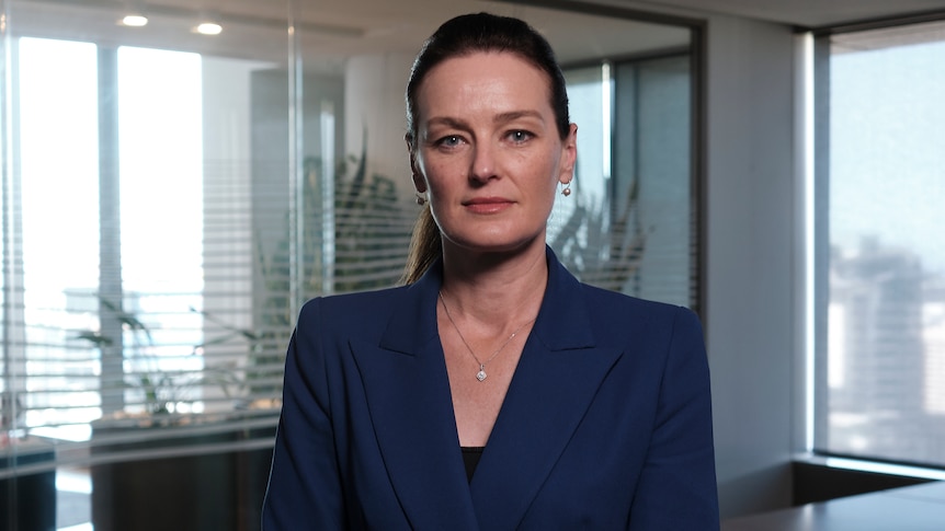 Profile image of Queensland Minister for Children and Youth Justice Leanne Linard in an office