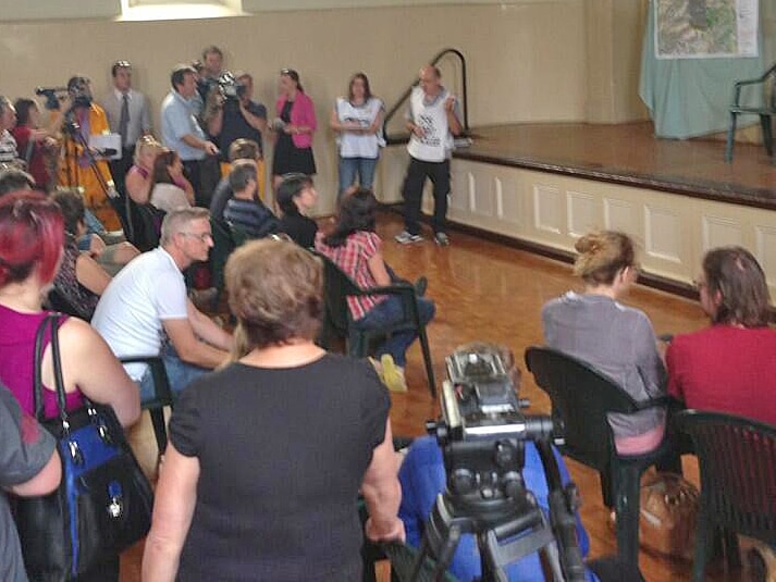 Residents met at Uraidla hall for an update on the emergency