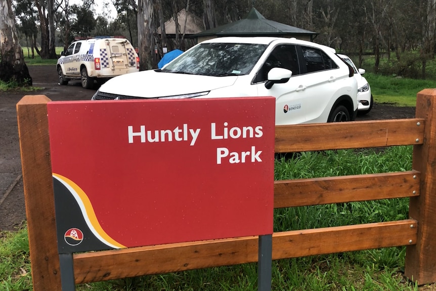 a sign that reads Huntly Lions Park