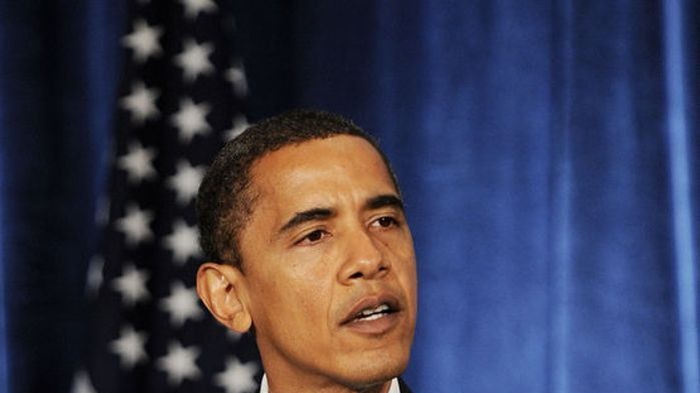 US President-elect Barack Obama speaks to the press
