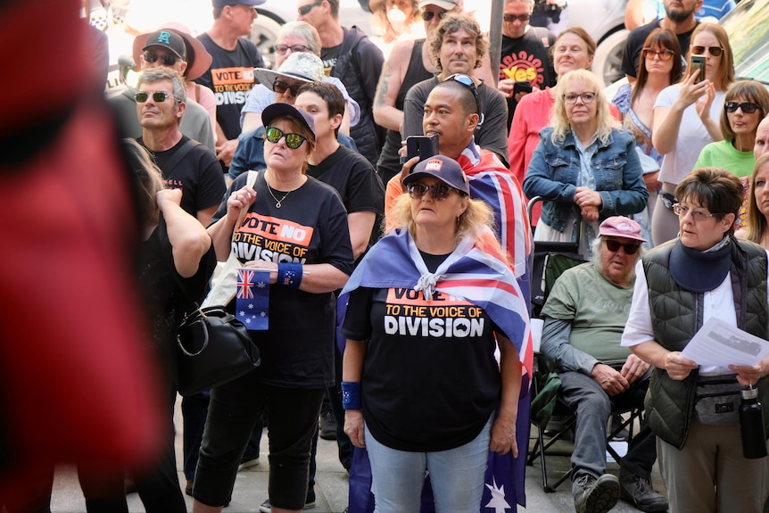 A group of people campaigning for no in the referendum