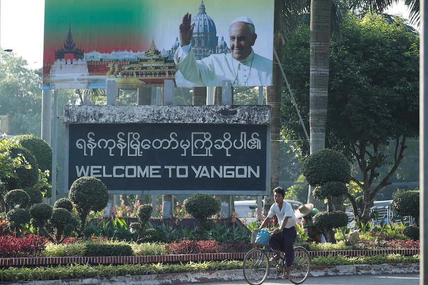 Pope Francis embarks on Myanmar visit