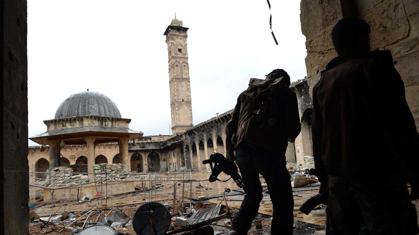 Syrian rebels shelter in Umayyad Mosque